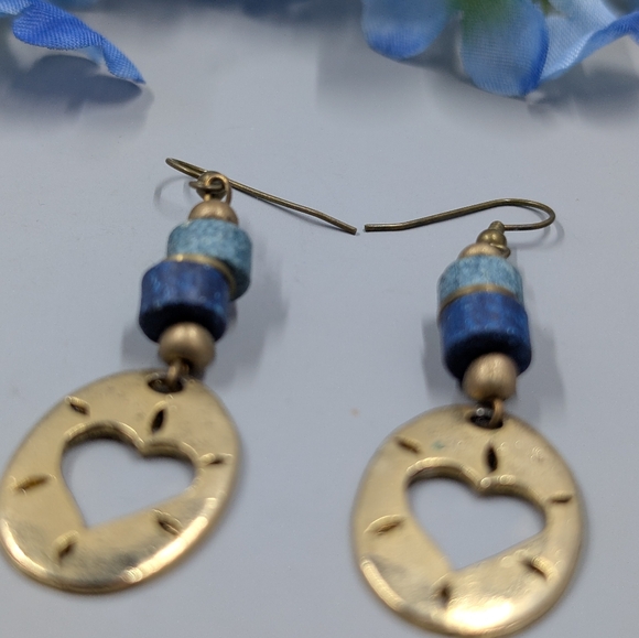 Gold Heart Dangle Earrings - Picture 3 of 4